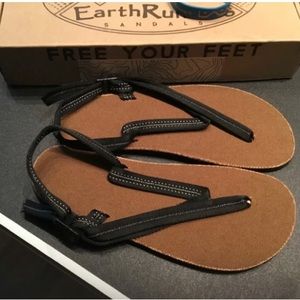 Earth Runners Chronos, Carbon